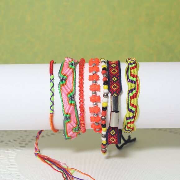 7 Friendship Woven Macrame Multicolor Slide Knot Closure Bracelet Set - Picture 2 of 5